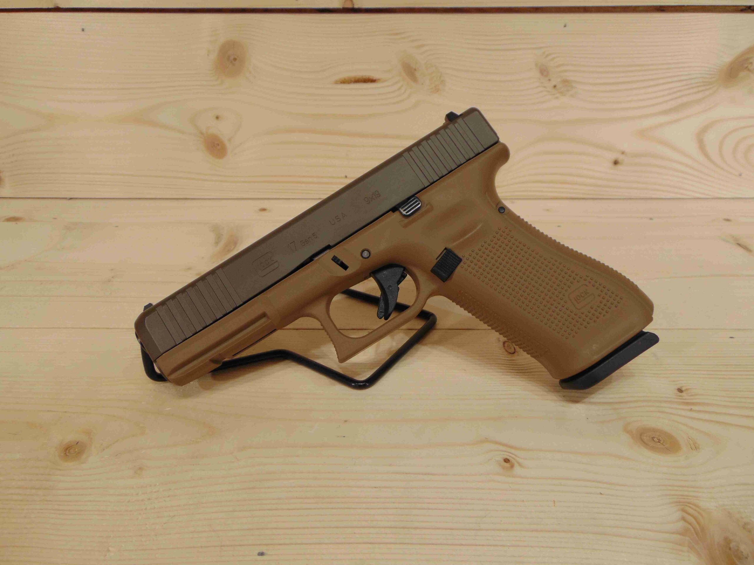 Glock 17 GEN 5 9mm FDE Frame & Slide · DK Firearms