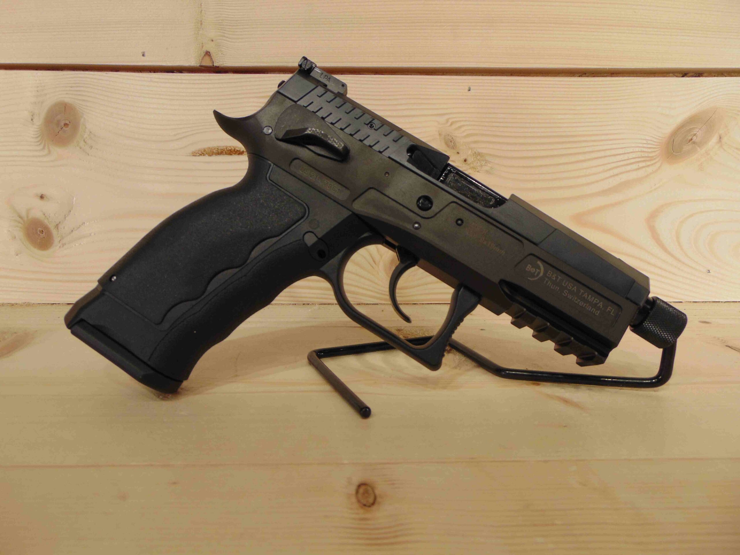 Adelbridge Guns - ihgwz7k