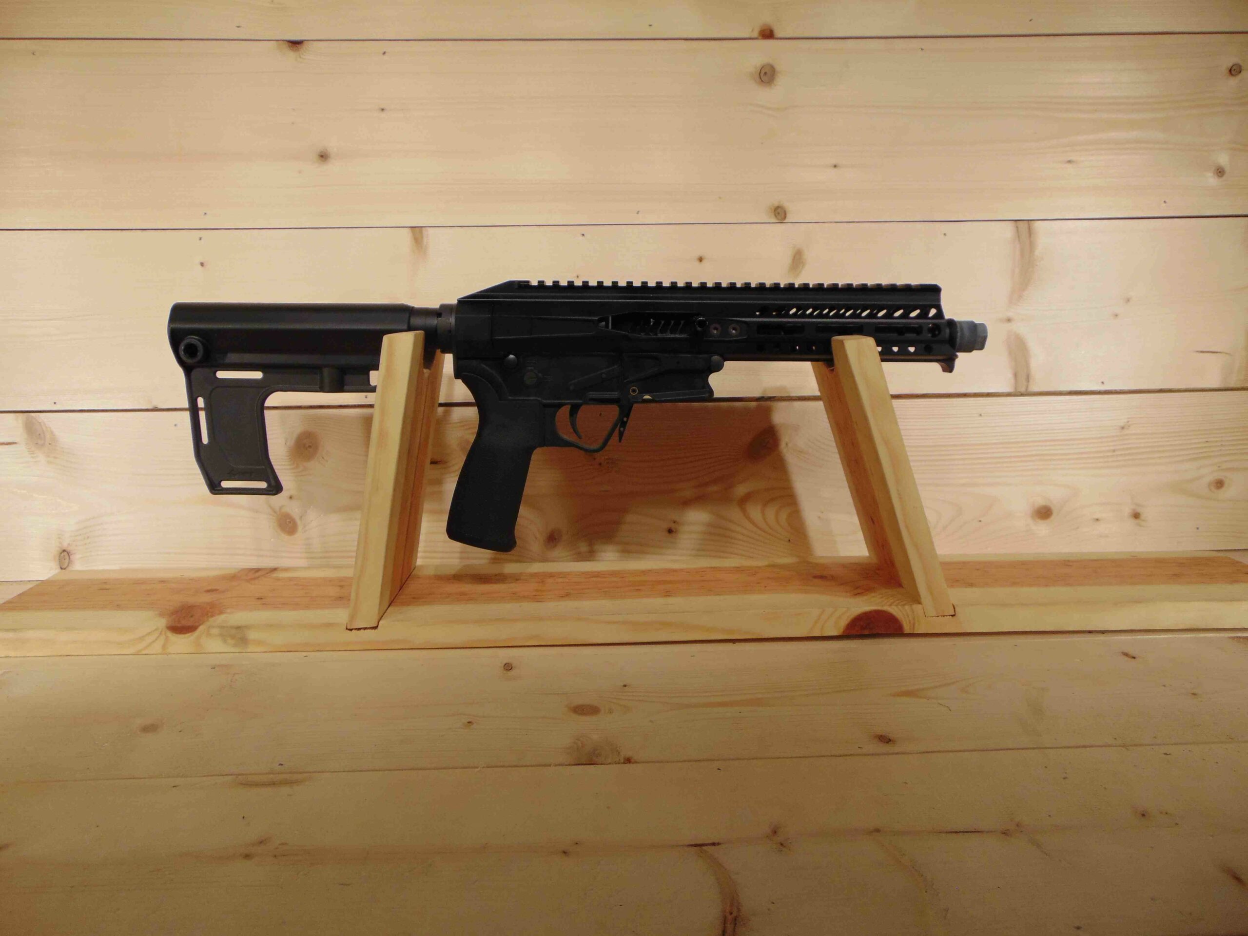Adelbridge Guns - 5mo78m2