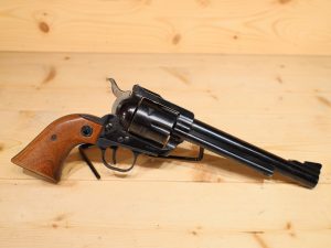 Ruger Blackhawk .357 v
