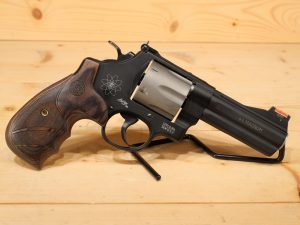 Smith & Wesson 329PD .44