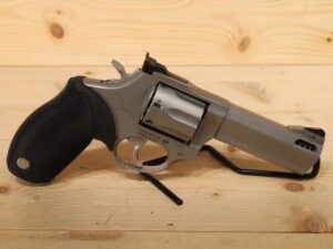 TAURUS 627 Tracker 357MAG [CLEARANCE]