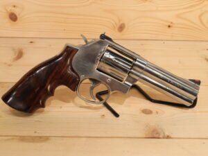 Smith & Wesson 686-6 357MAG [CLEARANCE]