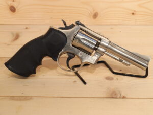 Smith & Wesson 15-3 38S&W [CLEARANCE]