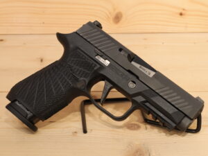 SIG SAUER P320 9X19 [CLEARANCE]