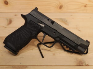 SIG SAUER P320 WILSON COMBAT 9x19mm [CLEARANCE]