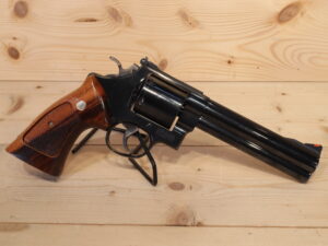 Smith & Wesson - S&W 29-5 .44Mag