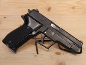 SIG SAUER P226 9x19mm [CLEARANCE]