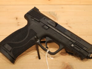 Smith & Wesson - S&W  M&P40 M2.0 40S&W [CLEARANCE]