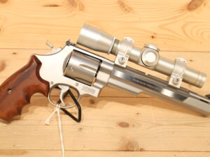 Smith & Wesson - S&W 629-5 44 MAGNUM