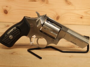 RUGER SP101 327 Fed Mag