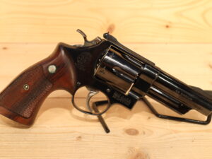 Smith & Wesson - S&W Model 29-2 .44Mag