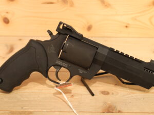 TAURUS Raging Hunter 500S&W