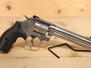Smith & Wesson - S&W 648-2 22WMR