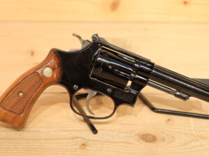 Smith & Wesson - S&W 43 22 LR