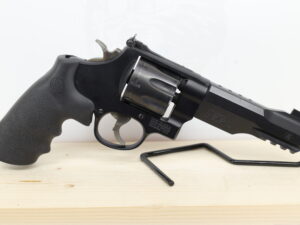 Smith & Wesson - S&W 327 R8 357MAG