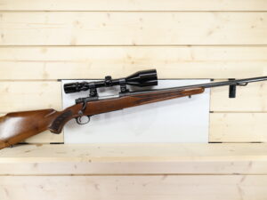 WINCHESTER Model 70  243WIN