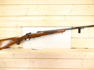 RUGER M77 .220 Swift