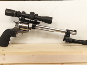 RUGER New Model Super Blackhawk 44 MAGNUM