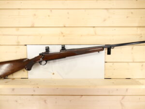 RUGER M77 257ROBERTS