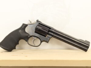 Smith & Wesson - S&W 17-8 22LR