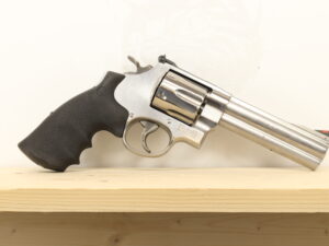Smith & Wesson - S&W 629-6 .44Mag