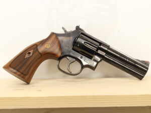 Smith & Wesson - S&W 586-8 357MAG