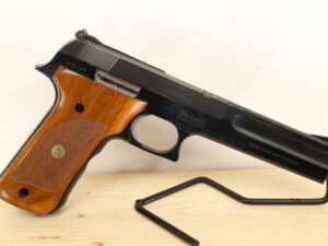 Smith & Wesson - S&W 422 22 LR
