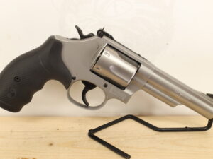 Smith & Wesson - S&W 66-8 357MAG