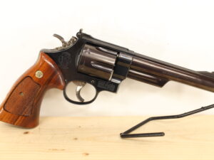 Smith & Wesson - S&W 29-2 44 MAGNUM