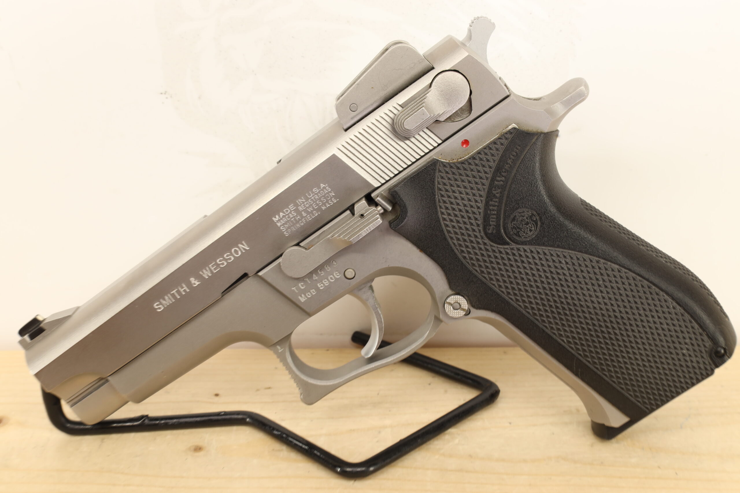 Smith & Wesson - S&W 5906 9x19mm - Image 2