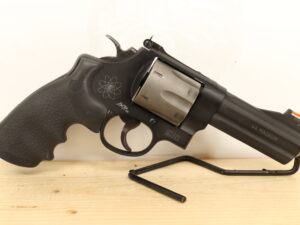 Smith & Wesson - S&W 329PD .44Mag