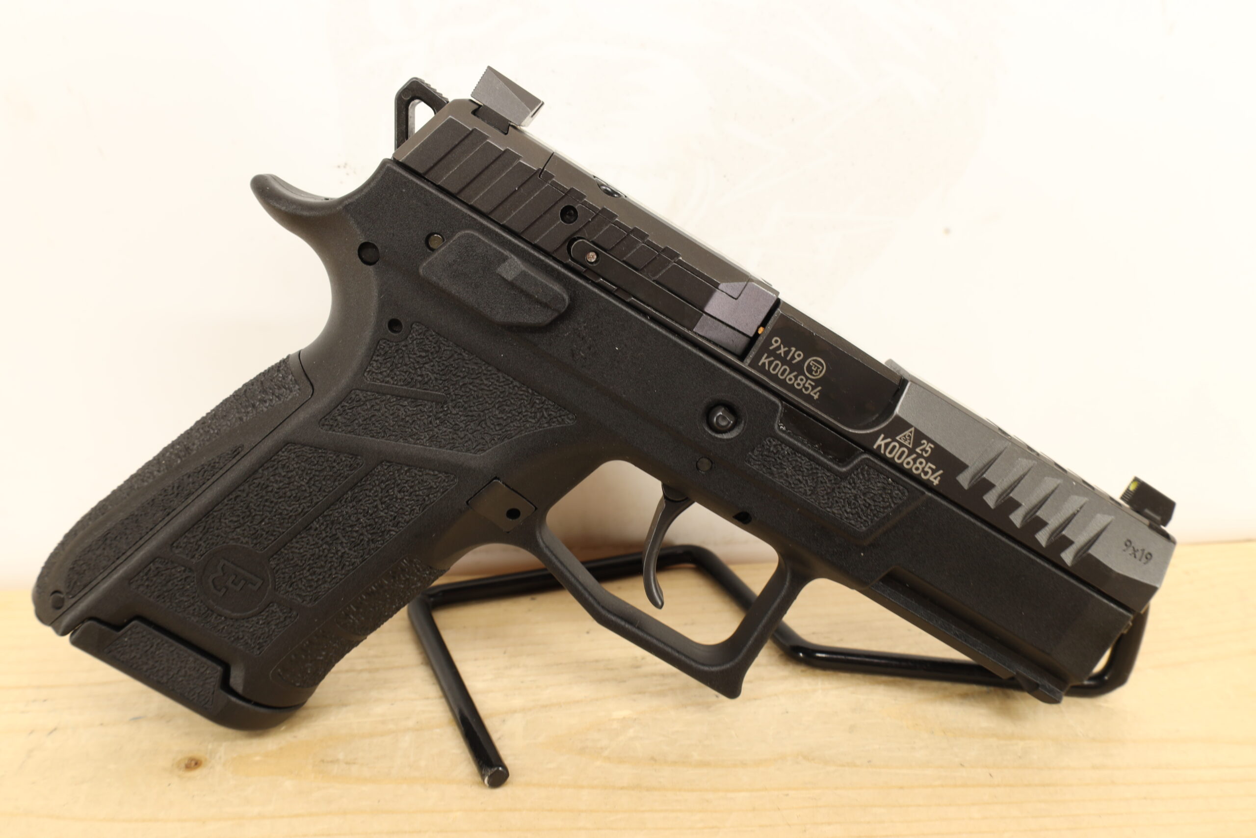 CZ P-09C NOCTURNE 9x19mm