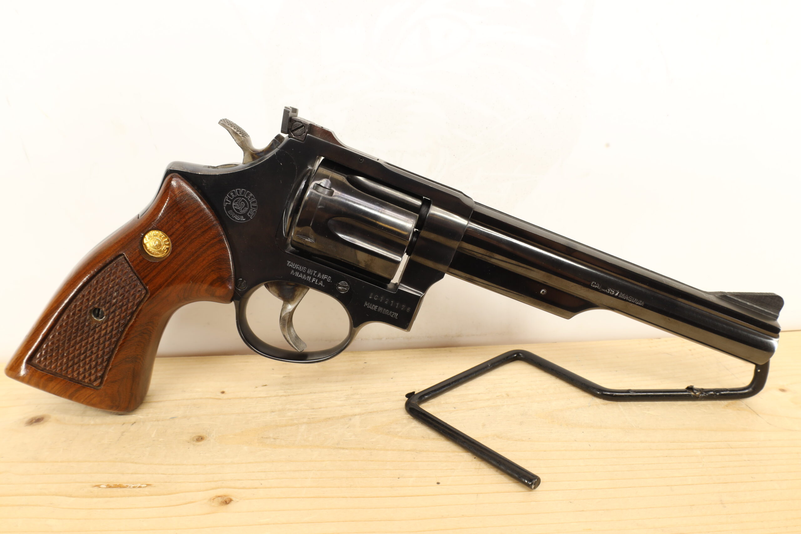 TAURUS MODEL 66 357MAG